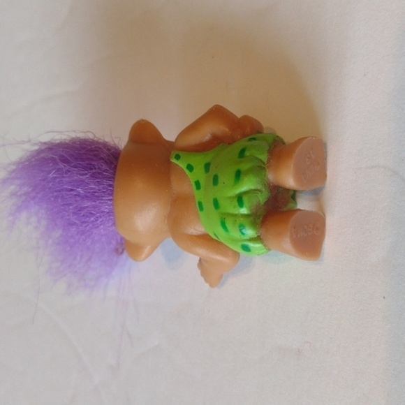 Vintage Soma Caveman Troll PVC Figure Wild Purple Hair Green Leotard - Picture 5 of 8